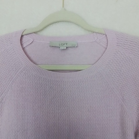 LOFT Petites Flared Sleeve Super Soft Sweater Size Small in Pink - Picture 3 of 10